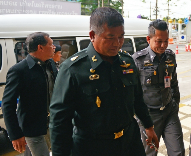 ทบ.เดินหน้า ปลด-ถอดยศ “พล.ท.มนัส” หลังพิพากษาจำคุกเป็นที่สิ้นสุด