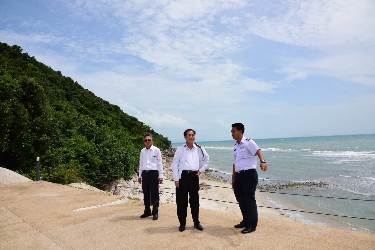 “อาคม” สำรวจพื้นที่ ‘แหลมหินคม’ จุดสร้างท่าเทียบเรือครุยส์เกาะสมุยเสริมท่องเที่ยวอ่าวไทย