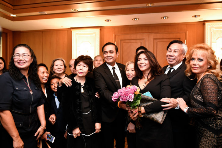 คนไทยในสหรัฐ เชียร์ ‘บิ๊กตู่’ นั่งนายกฯต่อ ย้ำปี 61 ประกาศวันเลือกตั้ง