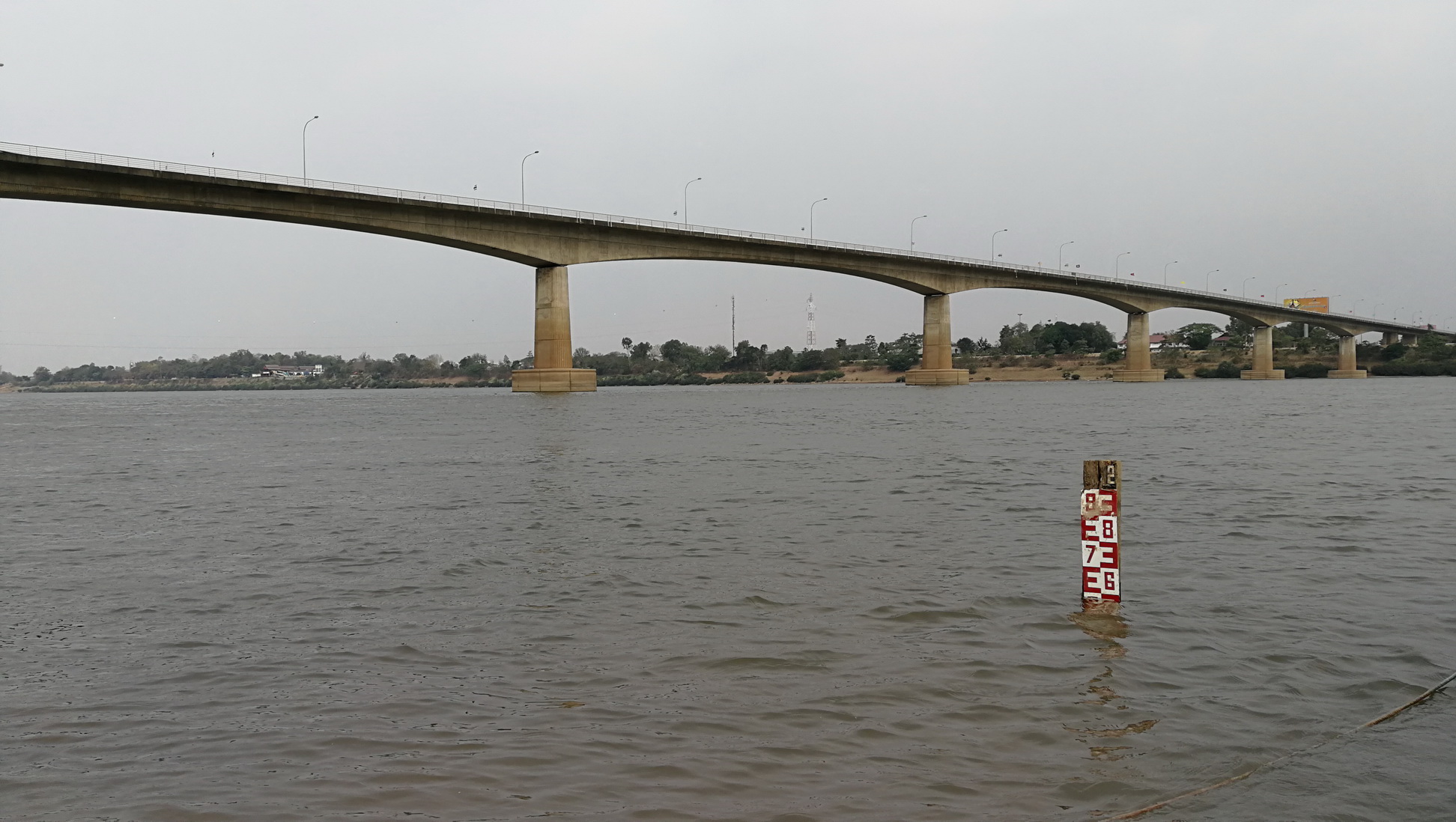 น้ำโขงลดต่อเนื่องกระทบหนองคาย เรือโดยสาร-เรือขนส่งสินค้าเร่งปรับตัว