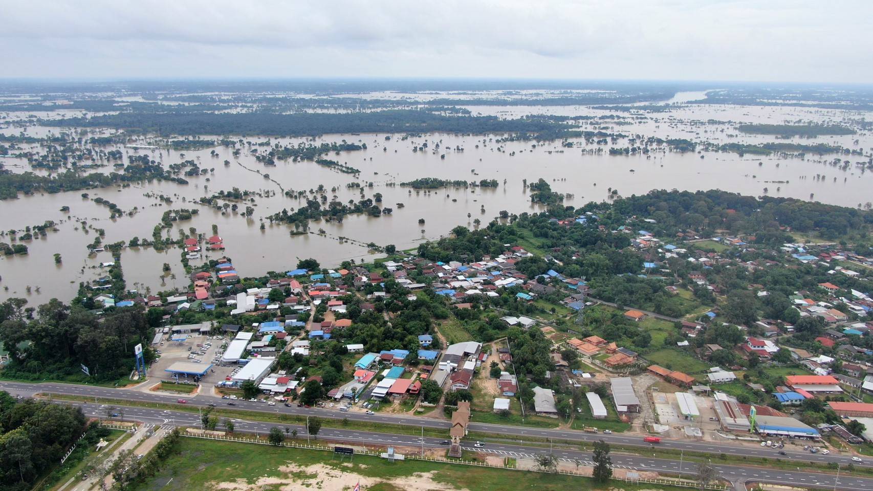 วิกฤตน้ำท่วมอีสานเสียหาย8พันล้าน กระทบพื้นที่ศก.-เกษตร2ล้านไร่-4จังหวัดยังอ่วม