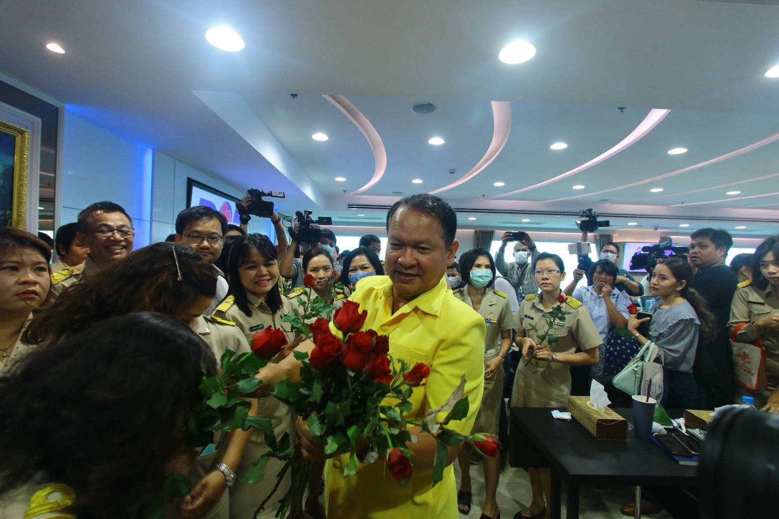 จากใจ อธิบดีหน้ากากอนามัย “วิชัย” รูดม่านชีวิตราชการ 36 ปี