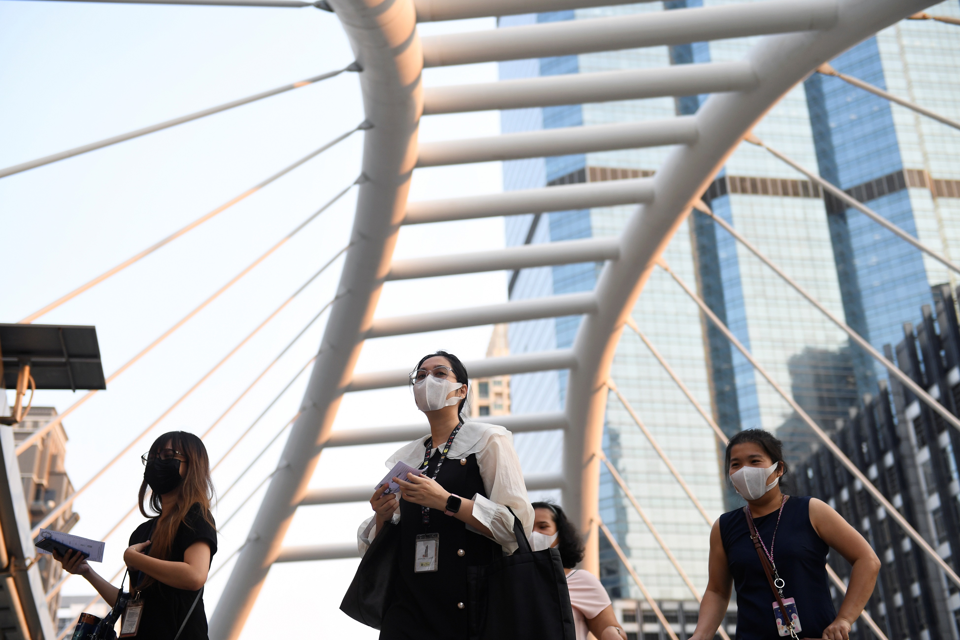 “เอดีบี” ชี้ไวรัสกระทบเศรษฐกิจทั่วโลก คาด “ไทย” สูญเสีย 5,600 ล้านดอลลาร์สหรัฐ