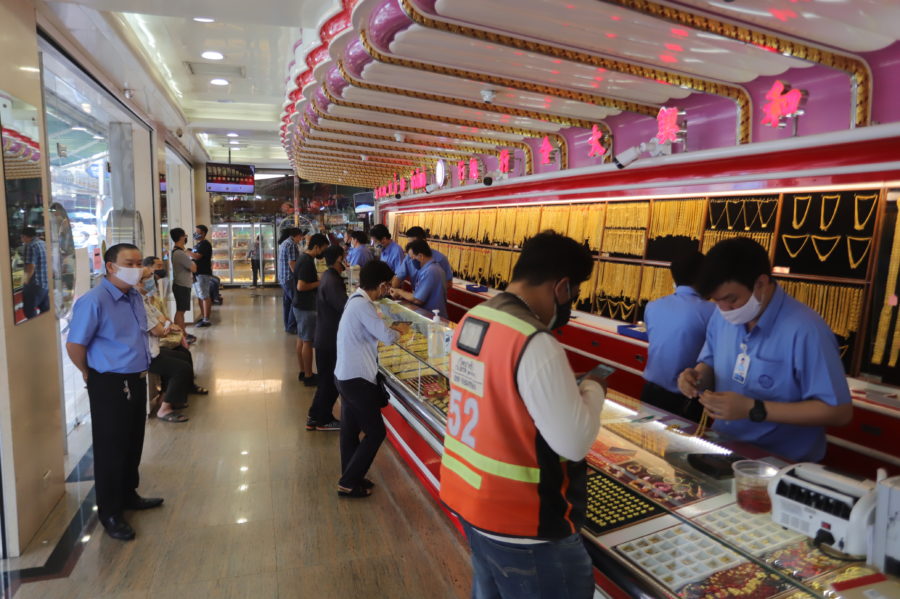 ร้านทองมึนสต๊อกท่วม300%  นิวไฮรอบ 8 ปีคนแห่ขายทำกำไร