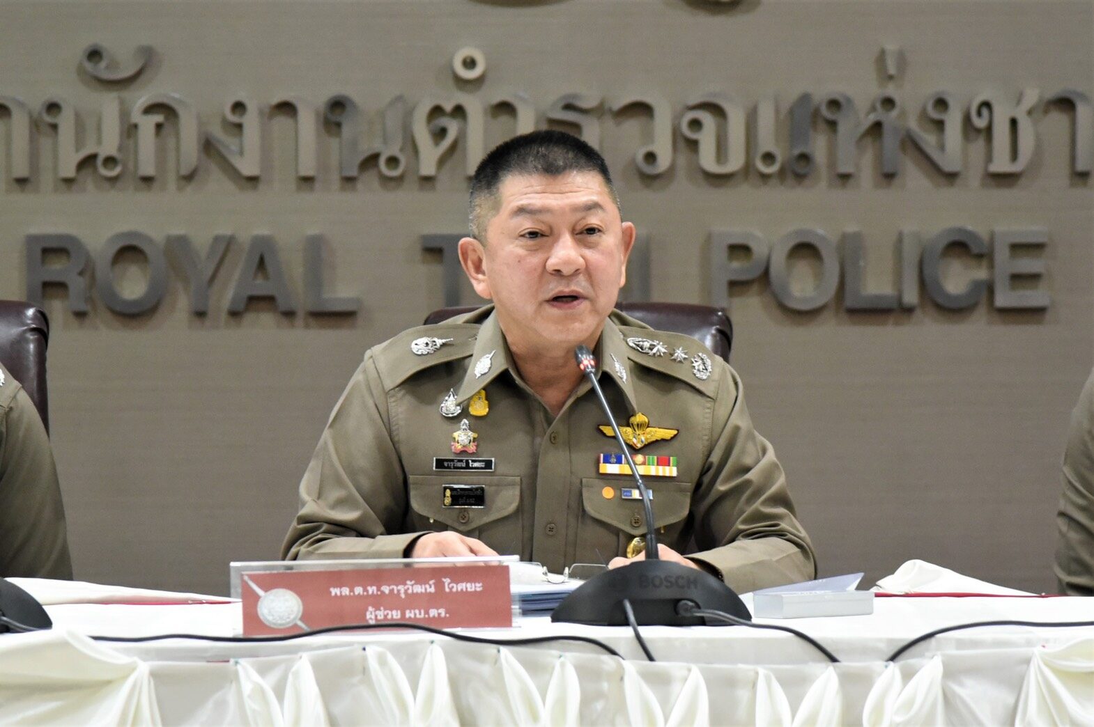 กอร.ฉ. ตั้ง บอร์ดจัดการข่าวสาร รับ สั่ง กสทช.-ดีอีเอส ตรวจสอบ 4 สื่อ
