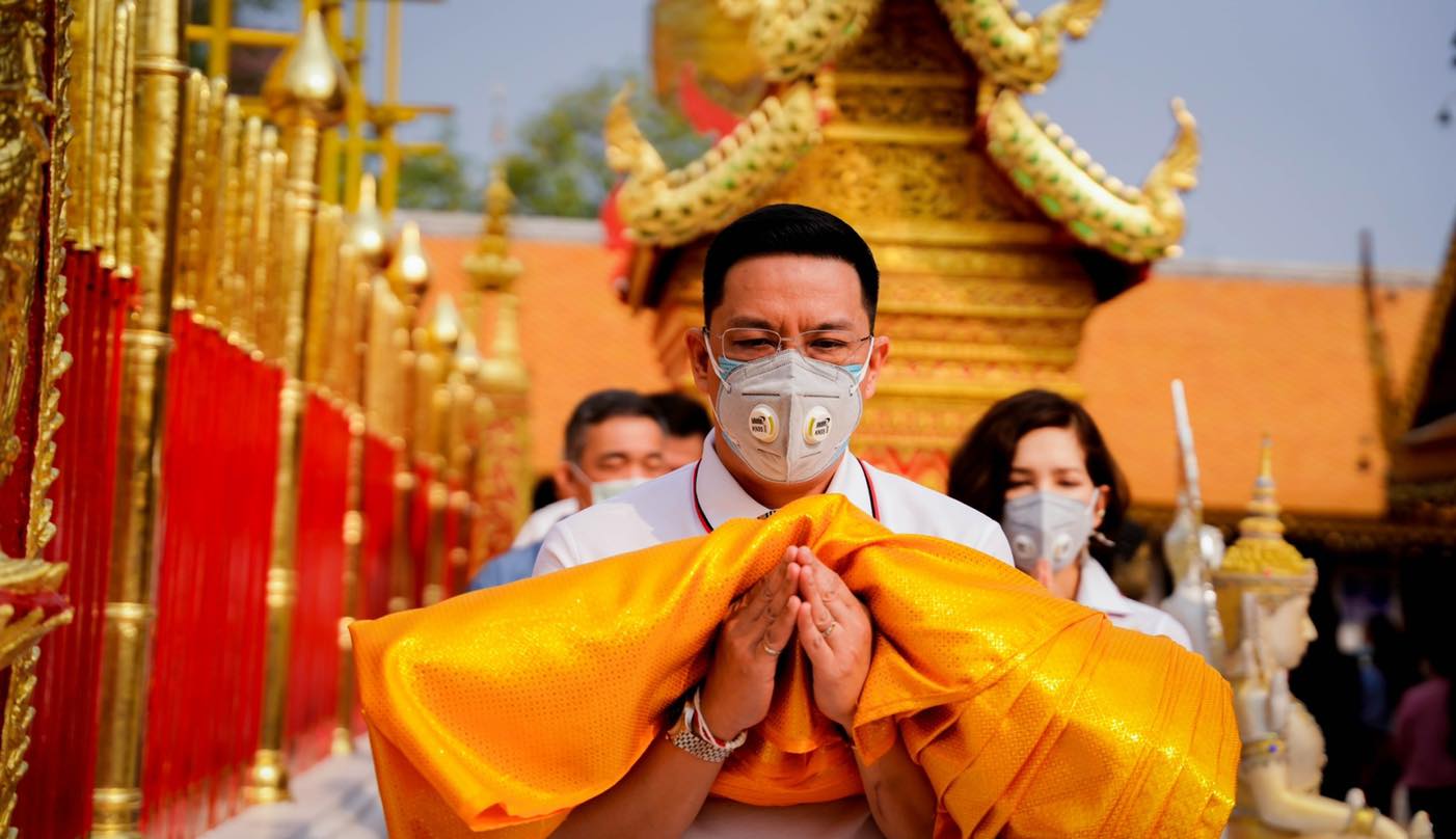 เปิดภาพ “พุทธิพงษ์” ทำบุญ-อยู่กับครอบครัว หลังลาตำแหน่ง รมว.ดีอีเอส