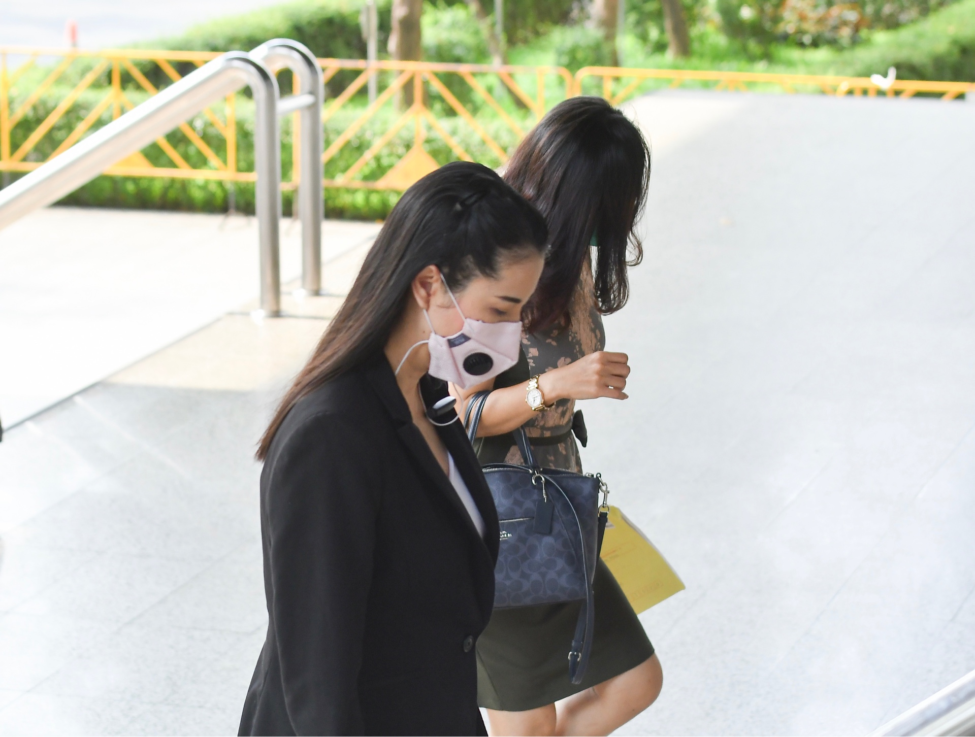 ปารีณา: ศาลสั่งจำคุก 8 เดือน คดีหมิ่นประมาท “ช่อ พรรณิการ์”