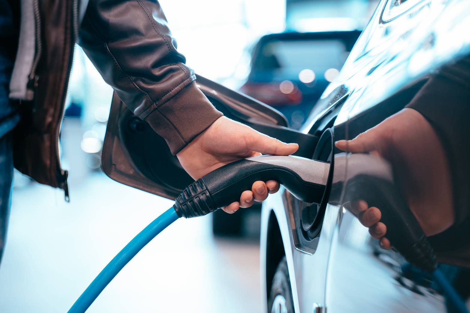 เมย์แบงก์ ชี้กระแส ESG มาแรง ดันธุรกิจ EV CAR โตแรง