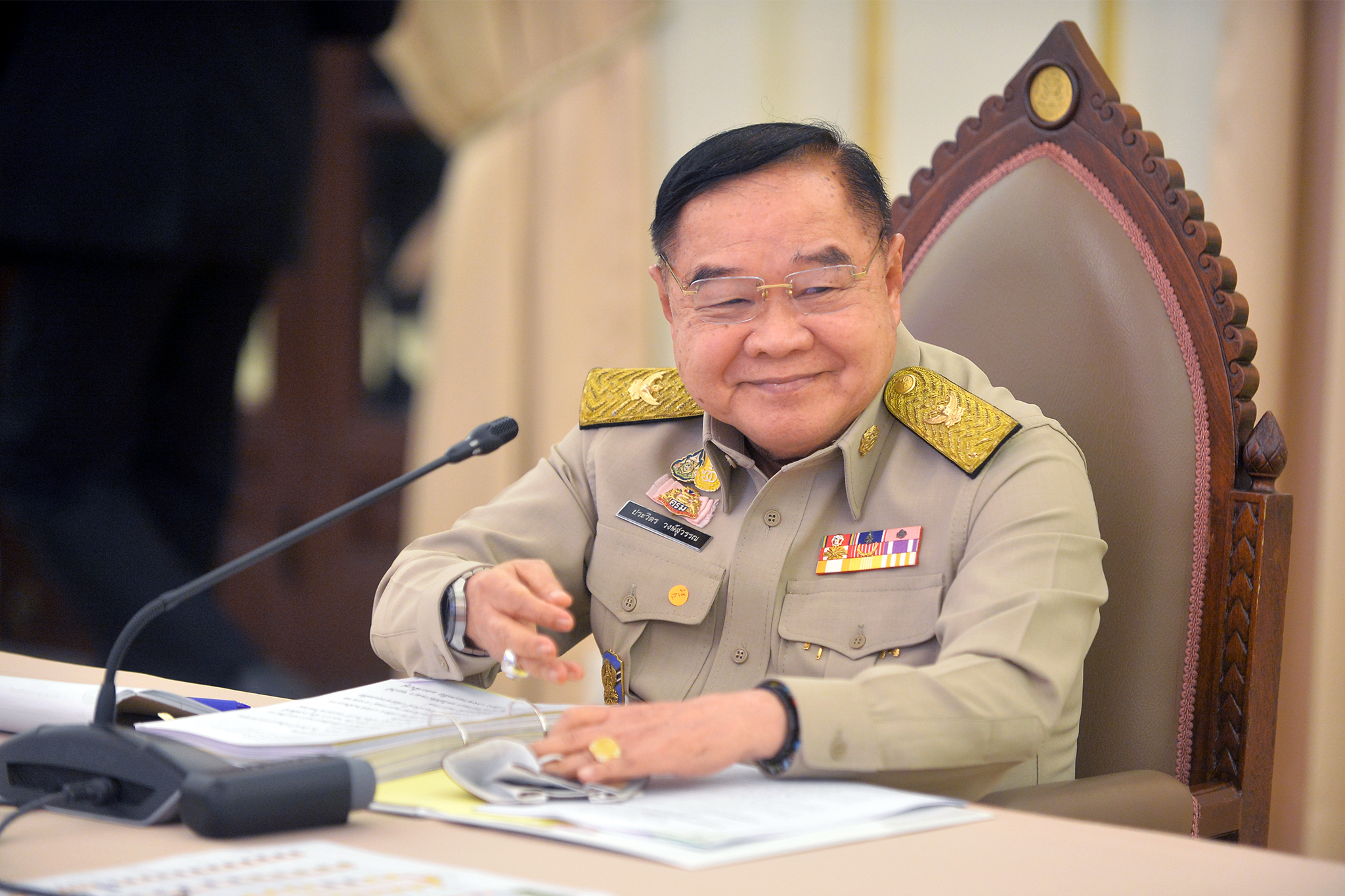 ประวิตร ขอพรวันเกิดครบ 76 ปี ให้โควิดหายไป-คนไทยสามัคคีกัน
