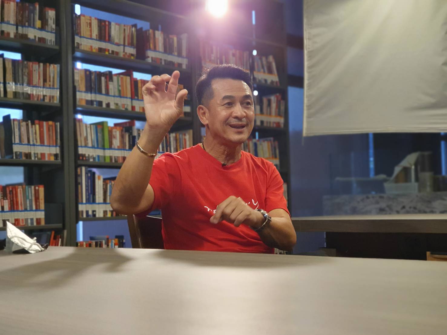ชลน่าน แก้ ม.112 ไม่ใช่ประเด็นหลักเพื่อไทย เป็นตัวกลางนำเข้าสู่สภา