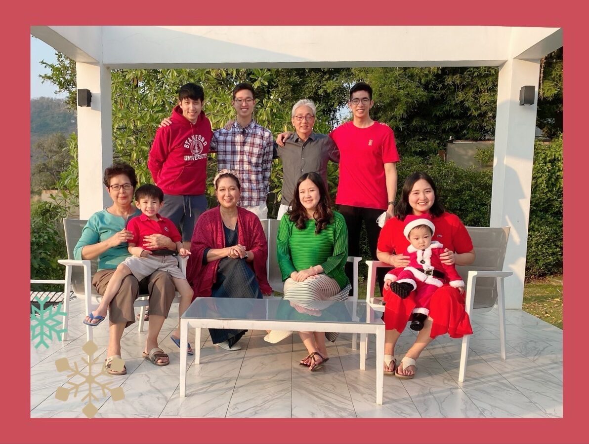 ดร.สมคิด ส่งการ์ดปีใหม่ สดใสในครอบครัว จาตุศรีพิทักษ์