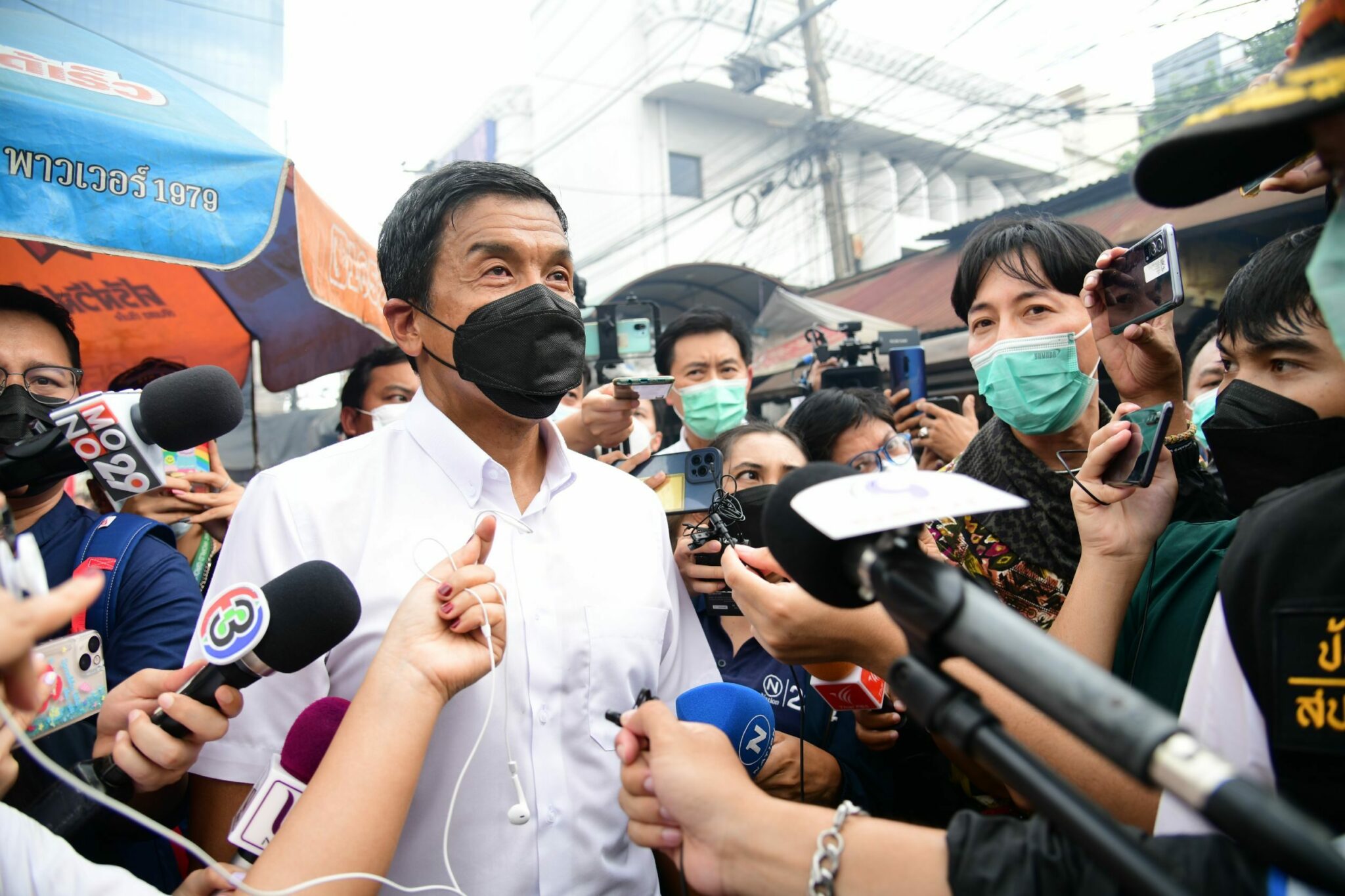 นายชัชชาติ สิทธิพันธุ์ ผู้ว่าราชการกรุงเทพมหานคร (กทม.)