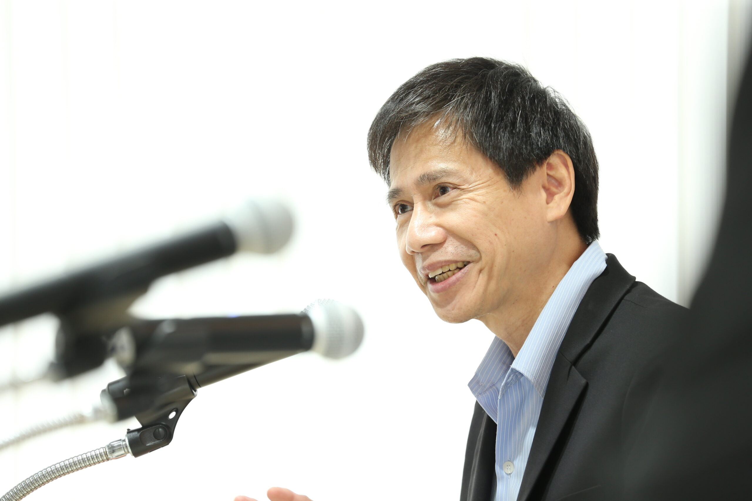 สันติ กีระนันทน์