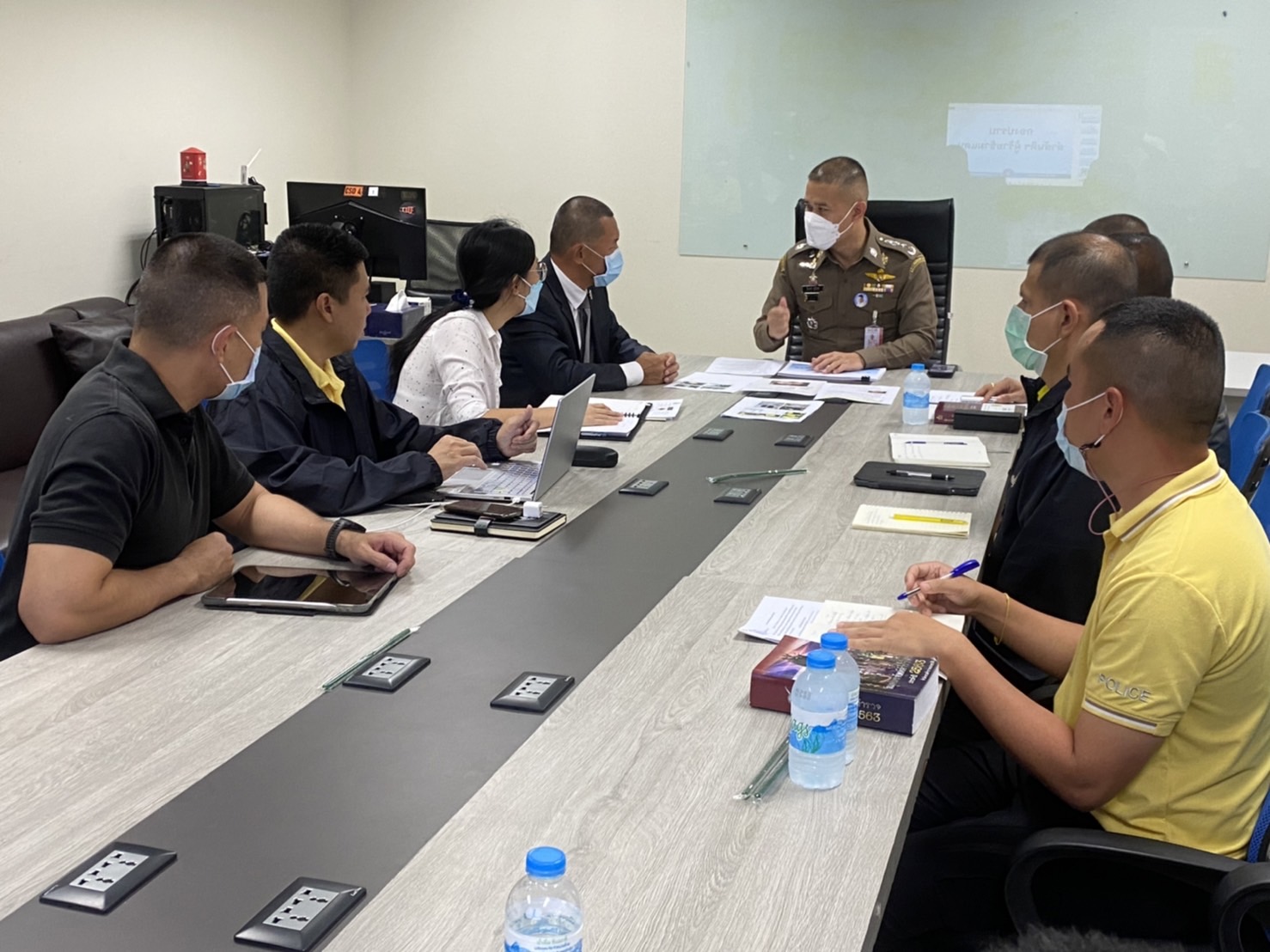 ตำรวจเร่งตามตัวมือฆ่า สามี-ภรรยาที่ไต้หวัน จับยัดท้ายรถ