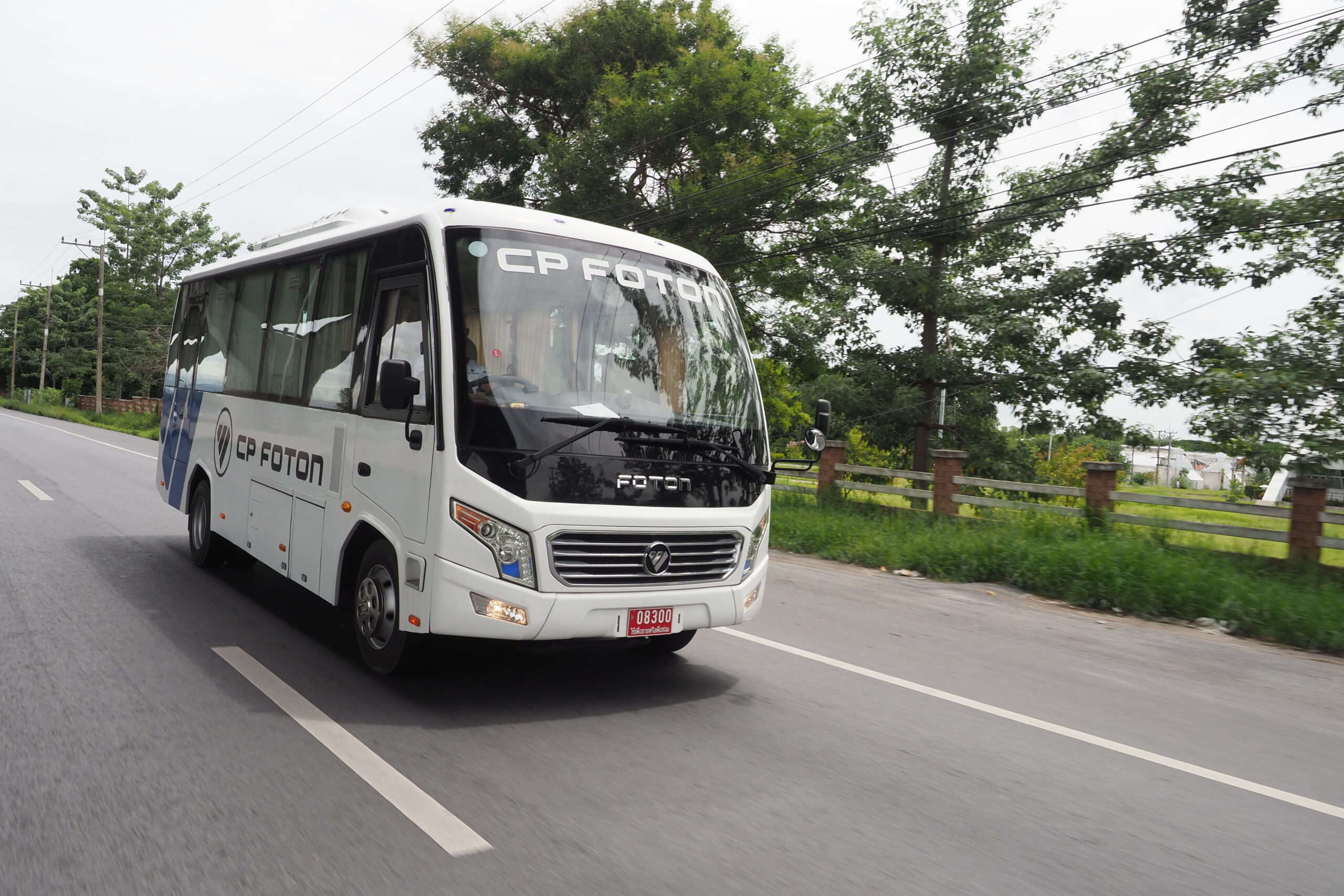 CP FOTON AUV  มินิบัส มาตรฐานยุโรปนั่งสบายแอร์เย็นเฉียบ