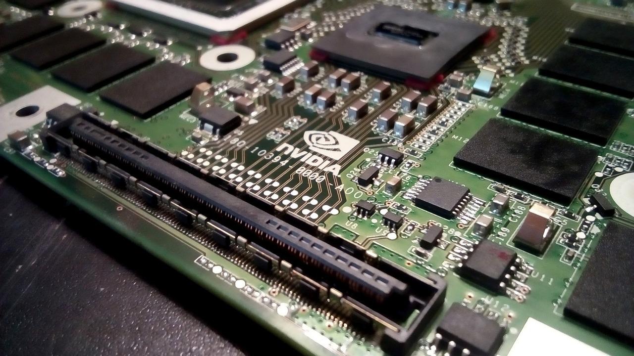 พิษกำลังซื้อ-การ์ดจอเหมืองแตกทะลักตลาด ทุบรายได้ NVIDIA อ่วม