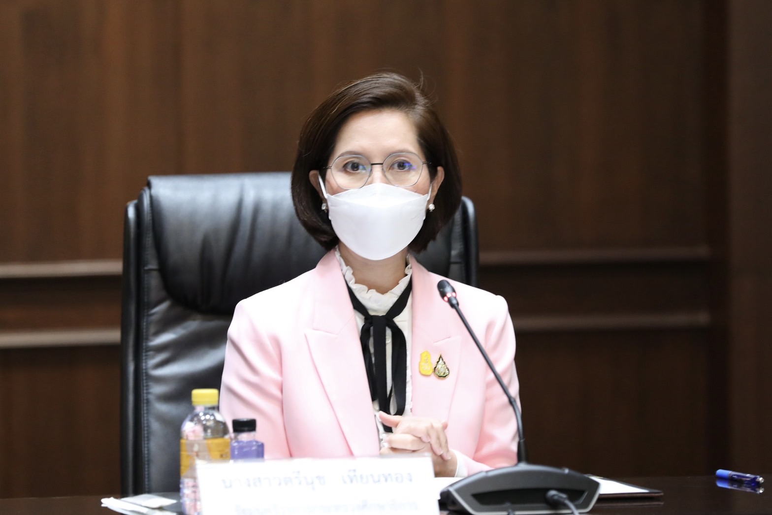 รมว.ศึกษาฯเชื่อโรงเรียนไม่ได้มีเจตนาปิดบังข้อมูล กรณีนักเรียนปืนลั่น