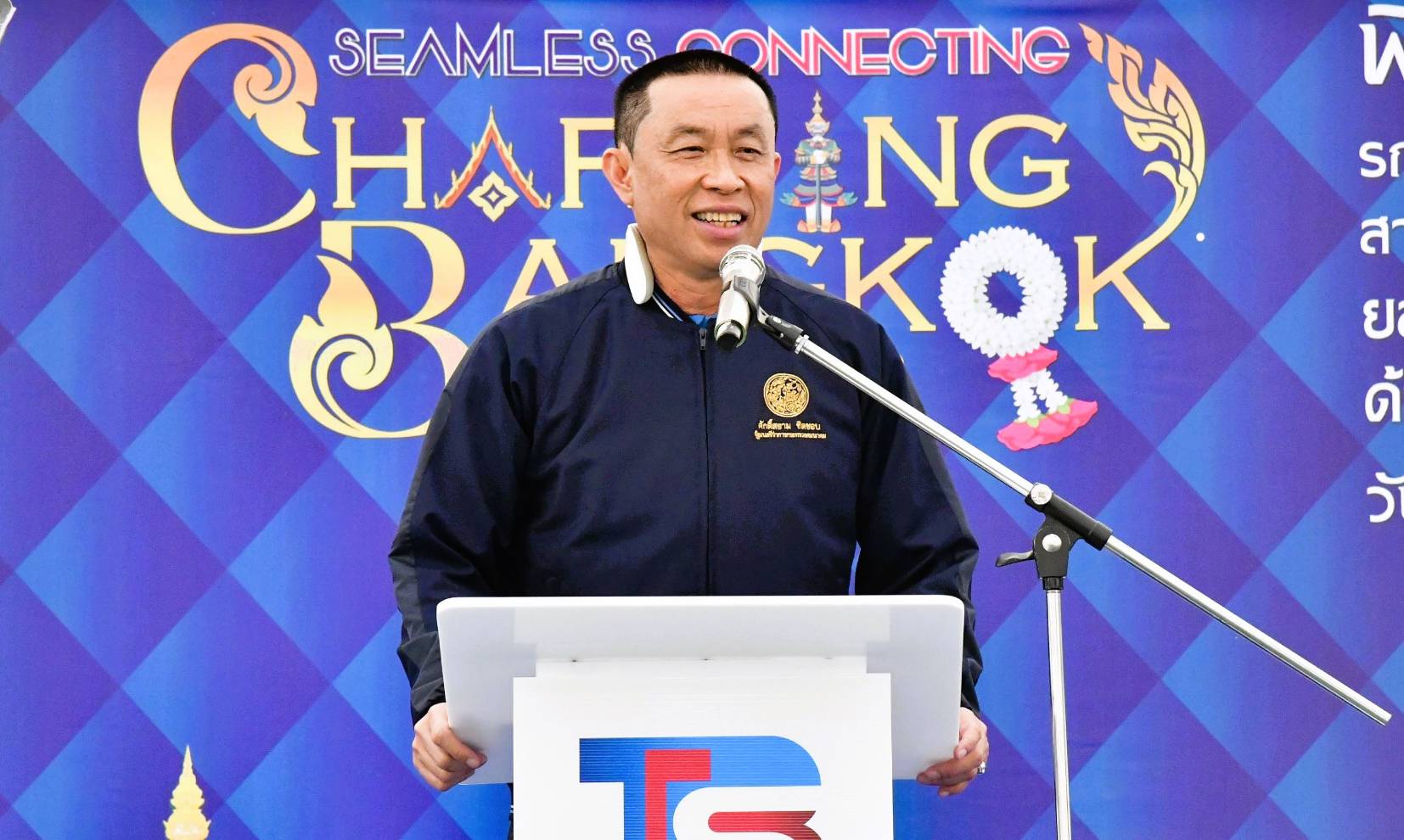 ศักดิ์สยาม เปิดรถเมล์ EV เพิ่ม 2 สาย ยันปลายปีนี้มีรถเพิ่มอีก 1,250 คันทั่วกรุง