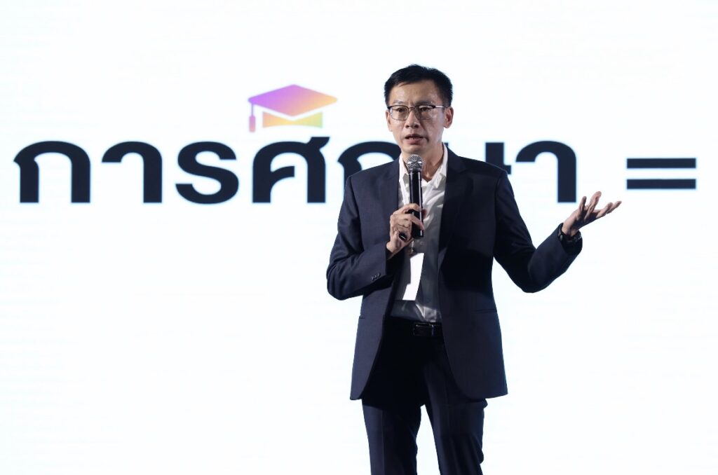 ศ.ดร.ศุภชัย ปทุมนากุล