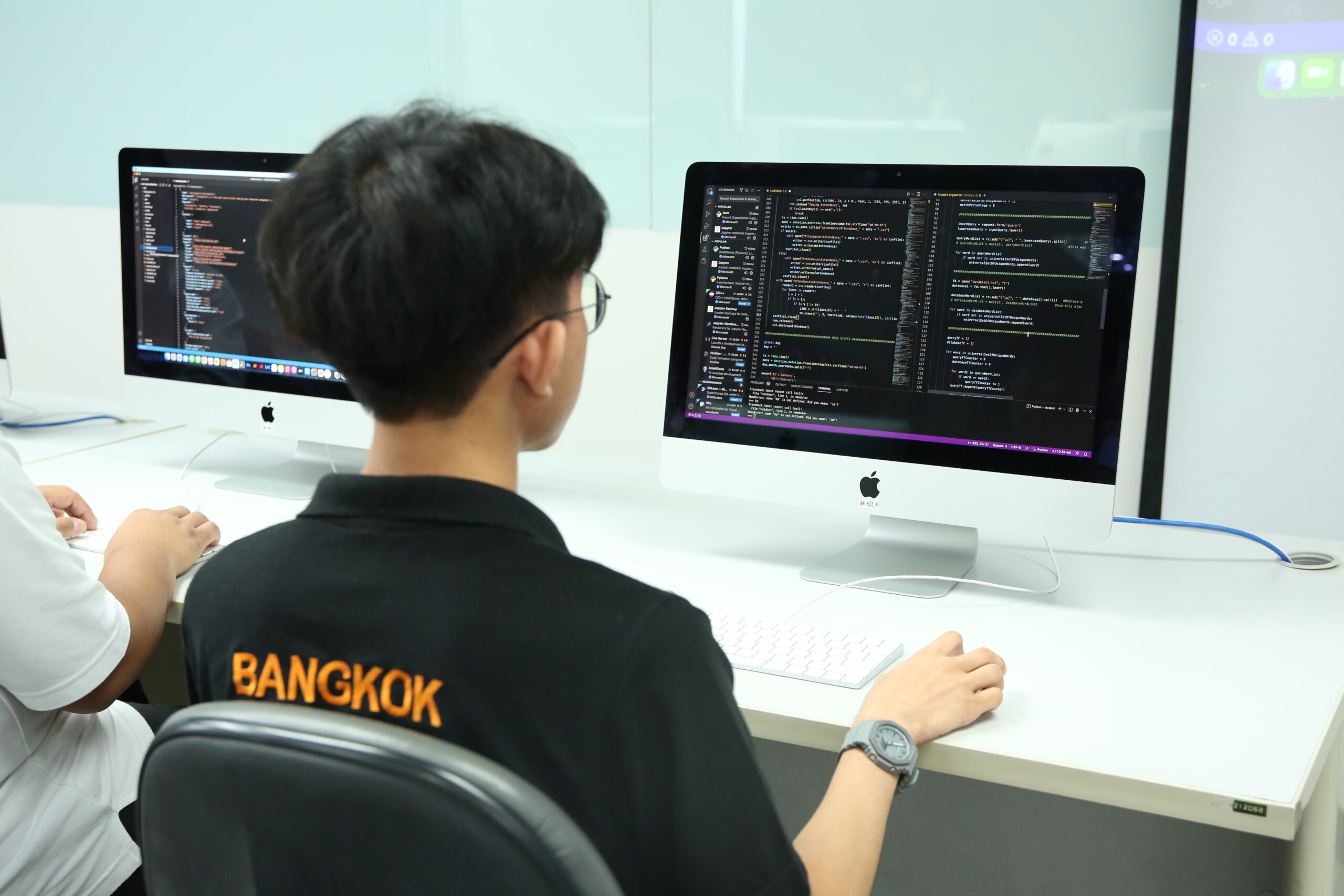 ม.กรุงเทพ ชี้ 3 สายงานด้านไอทีมาแรง บริษัทพร้อมให้เงินเดือนสูง