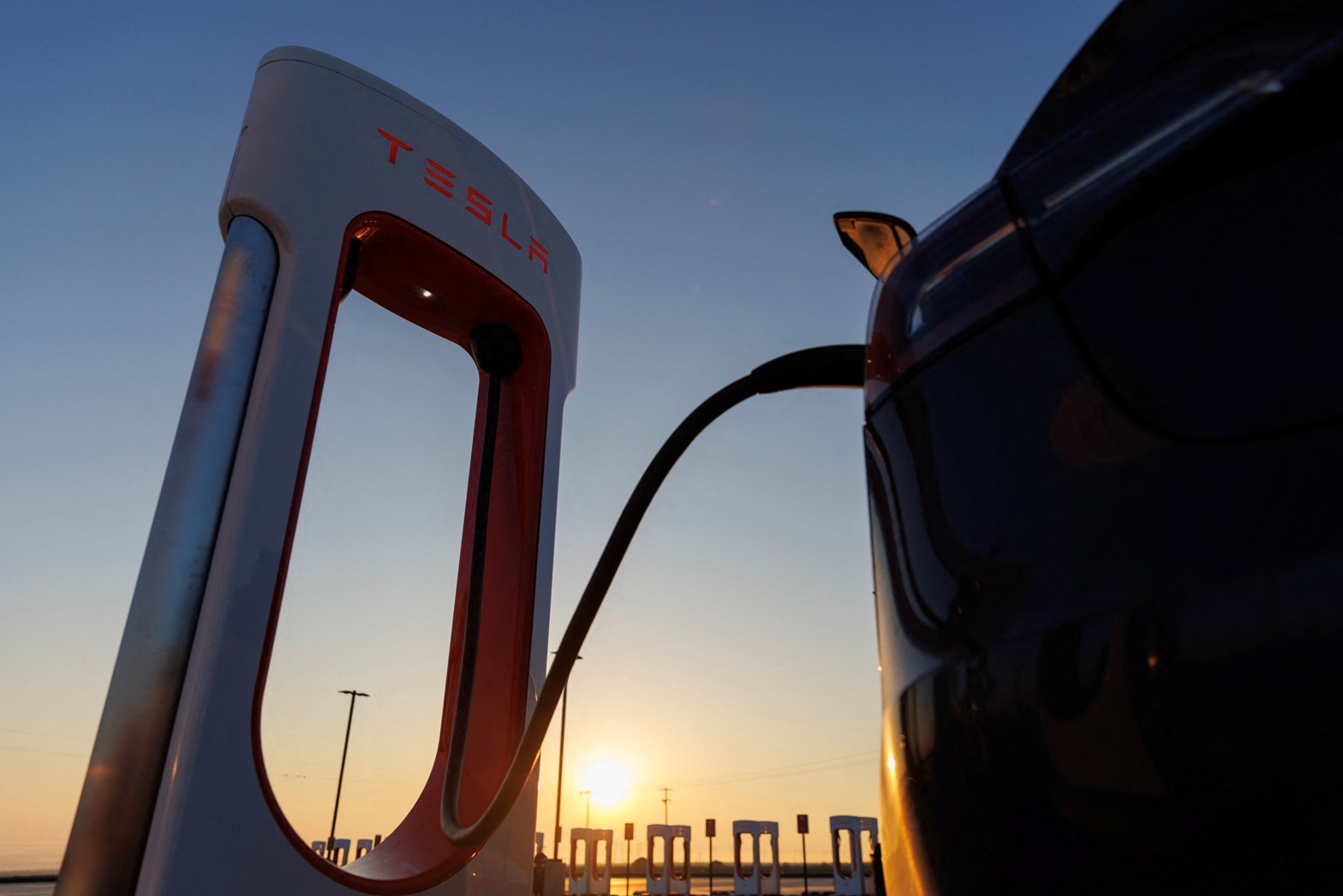 Tesla ลุยต่อ เตรียมเปิดตัวรถอีวี เน็กซ์เจน 1 มีนาคมนี้
