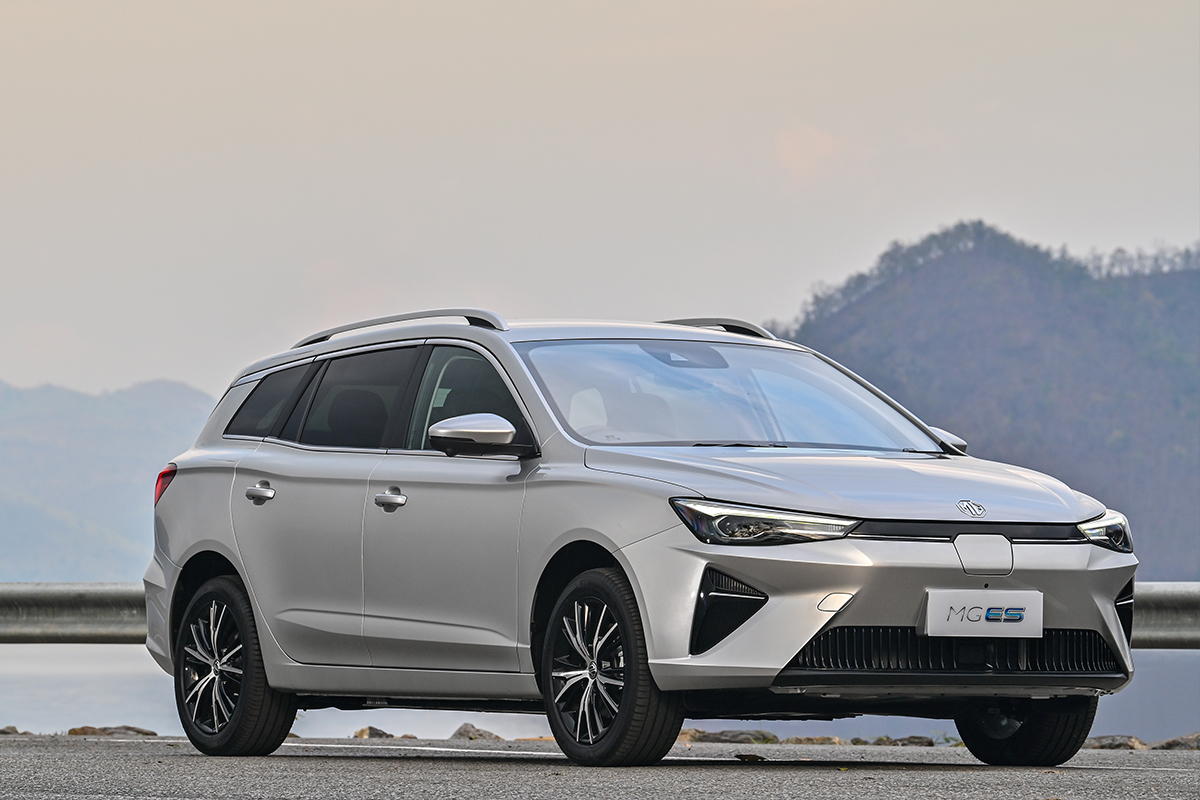 มาอีกรุ่น NEW MG ES (EV) สเตชั่นแวกอน สุดหรู วิ่งไกล 412 กม.