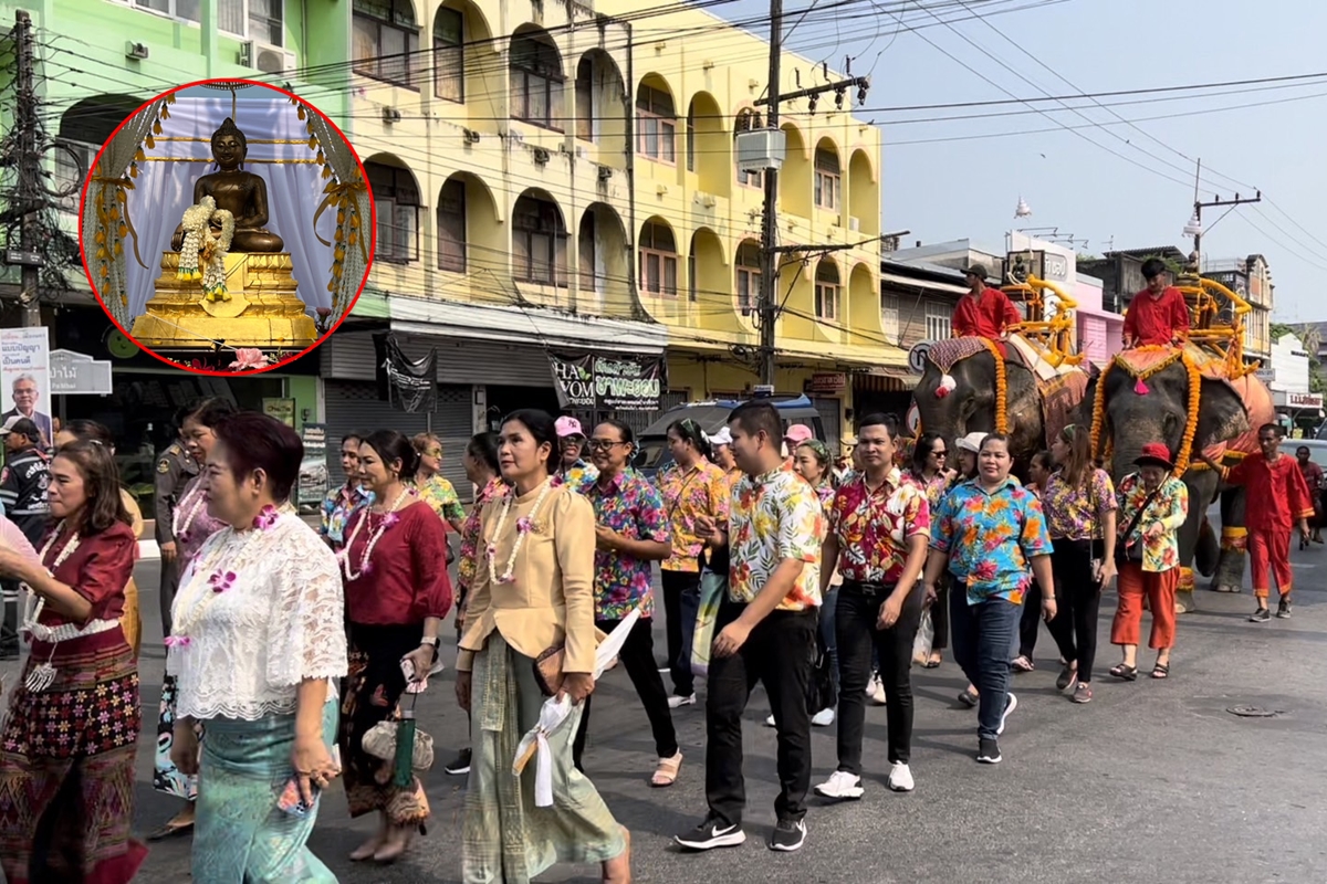 นครศรีฯ จัดขบวนช้างแห่”พระพุทธสิหิงค์”1 ใน 3 องค์ของไทยรับสงกรานต์