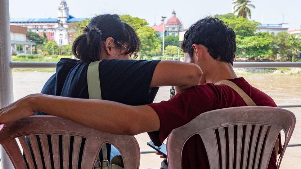 รัฐประหารเมียนมา : “เราอยากย้อนอดีตไปสู่ชีวิตก่อนรัฐประหาร”