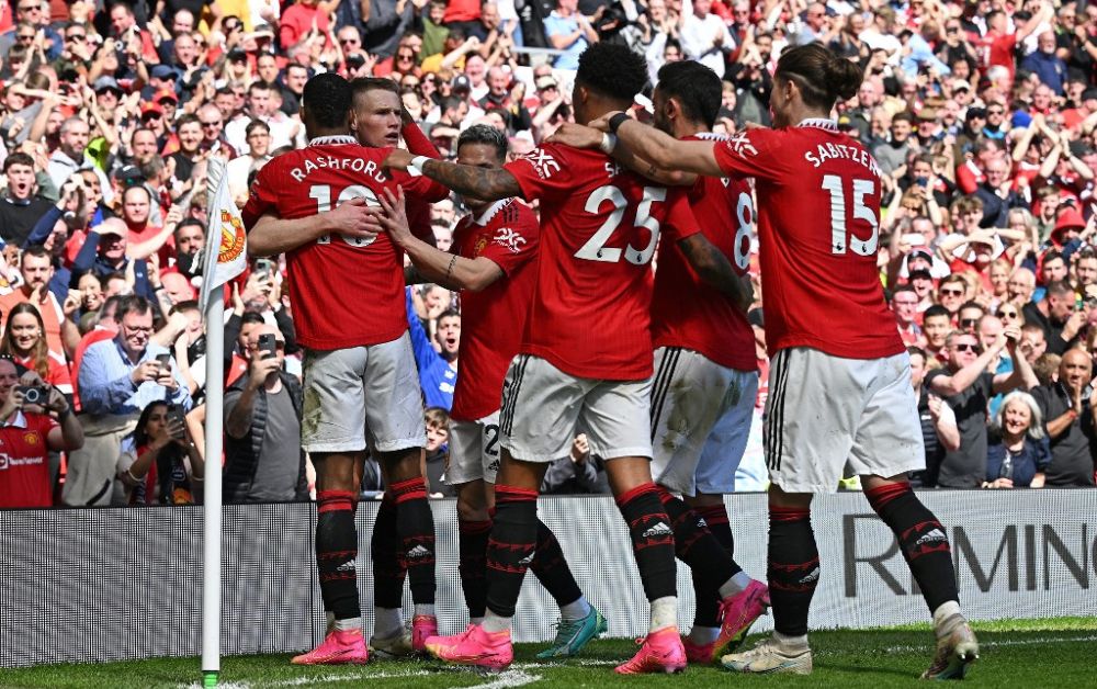 แมนฯยู เปิดบ้านเอาชนะ เอฟเวอร์ตัน 2-0 แม็คโทมิเนย์-มาร์ซียาล คนละลูก