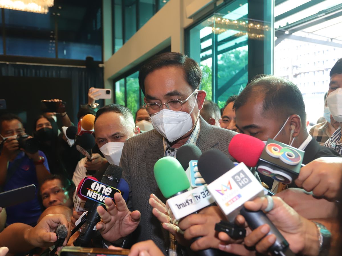 ประยุทธ์ แซะ หุ้นตกผลจากเลือกตั้งมาเอง ลั่นตั้งรัฐบาลมีอีกหลายขั้นตอน