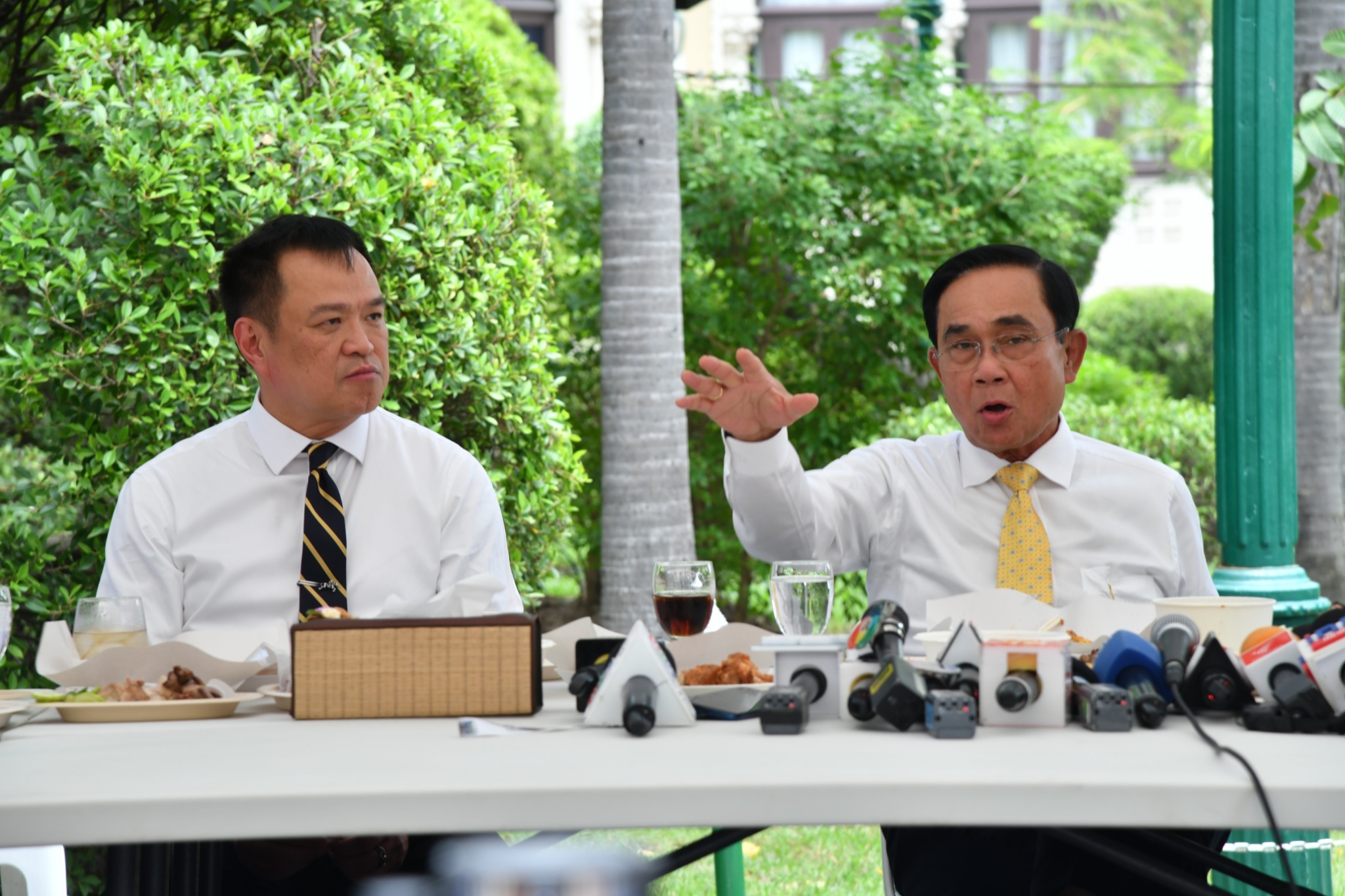 ประยุทธ์ เข้าทำเนียบ วันสุดท้าย เป็นเจ้าภาพเลี้ยงข้าวนักข่าวทำเนียบ