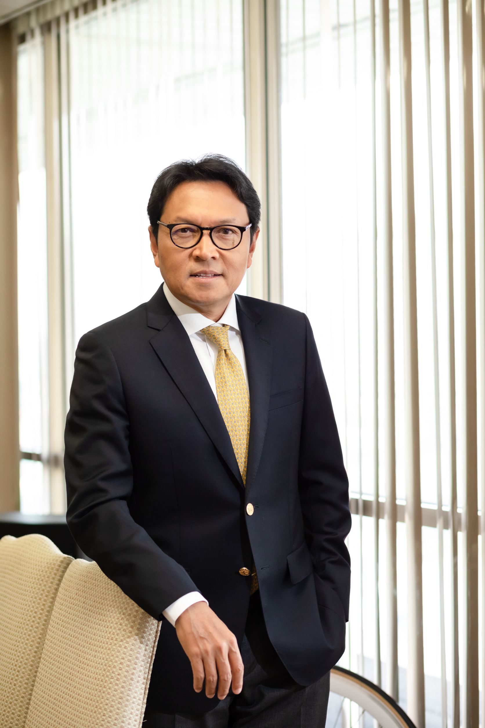 ธเนศวร์ เพชรสุวรรณ
