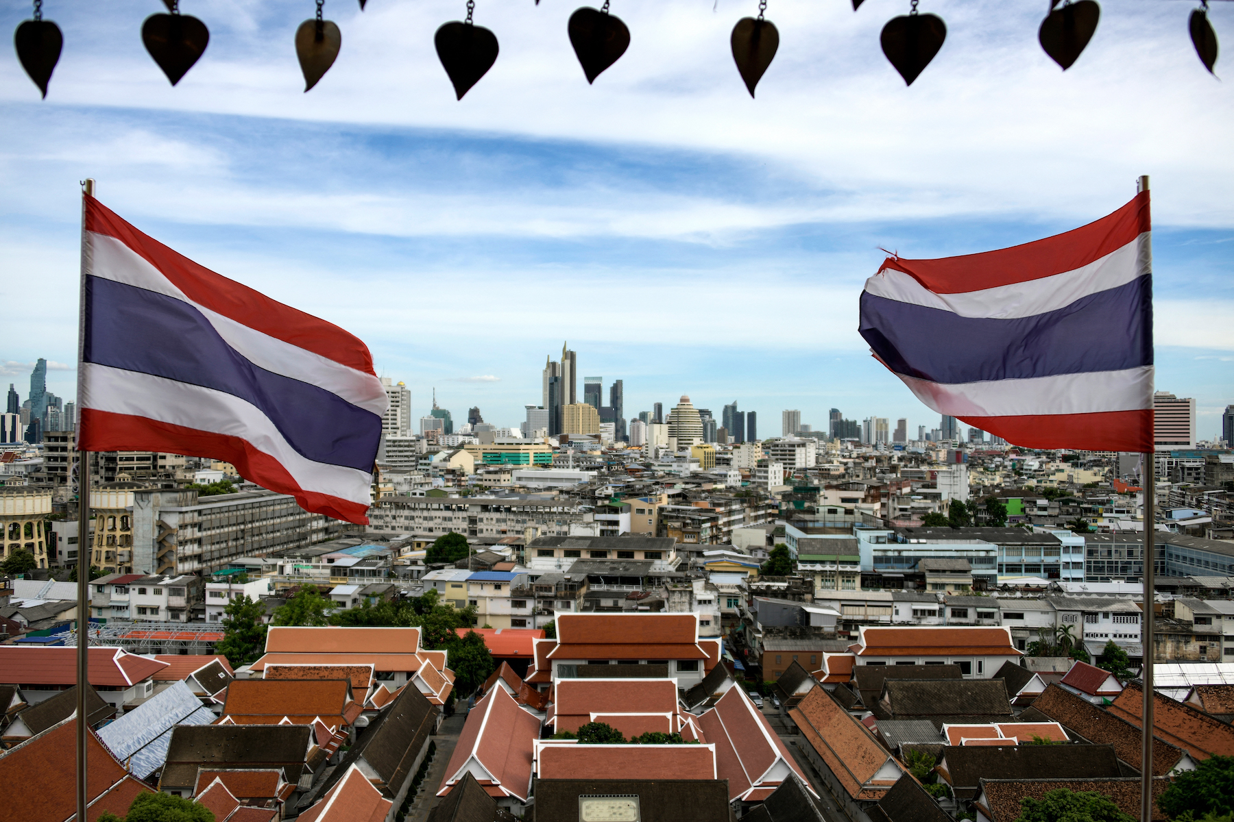 ADB เพิ่มคาดการณ์จีดีพีไทย แนะจับตานโยบายเศรษฐกิจอย่างใกล้ชิด 