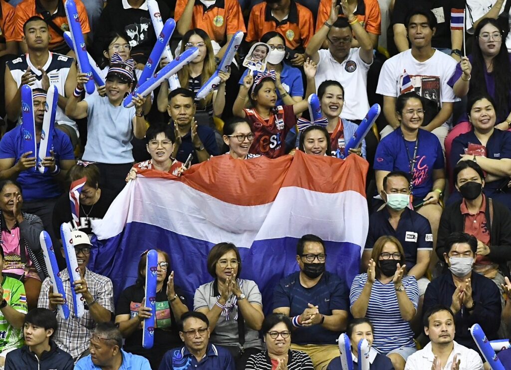 กองเชียร์วอลเลย์บอลหญิง ไทย-จีน ชิงแชม์เอเชีย 2023