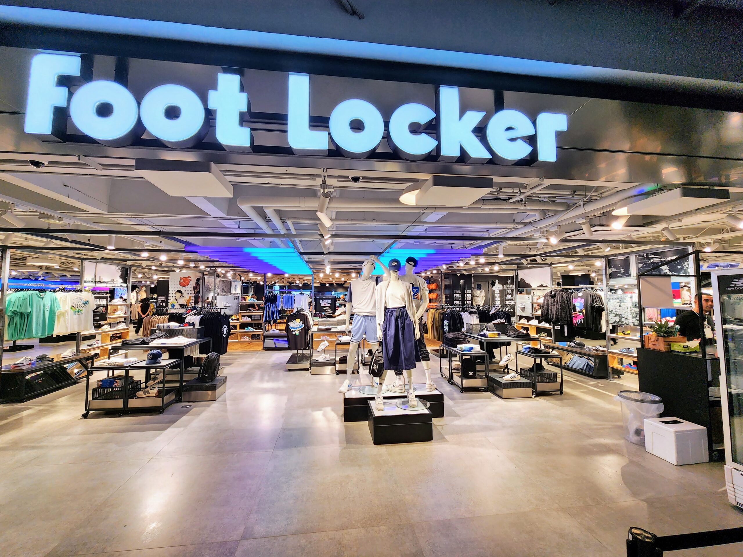 Foot Locker ส่งหมัดเด็ด Power store ชิงสินค้ากีฬา 3 หมื่นล้าน