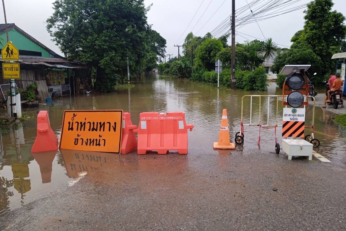 “สุริยะ” สั่งเฝ้าระวังน้ำท่วมภาคเหนือ-อีสาน พร้อมช่วยเหลือ 24 ชม.