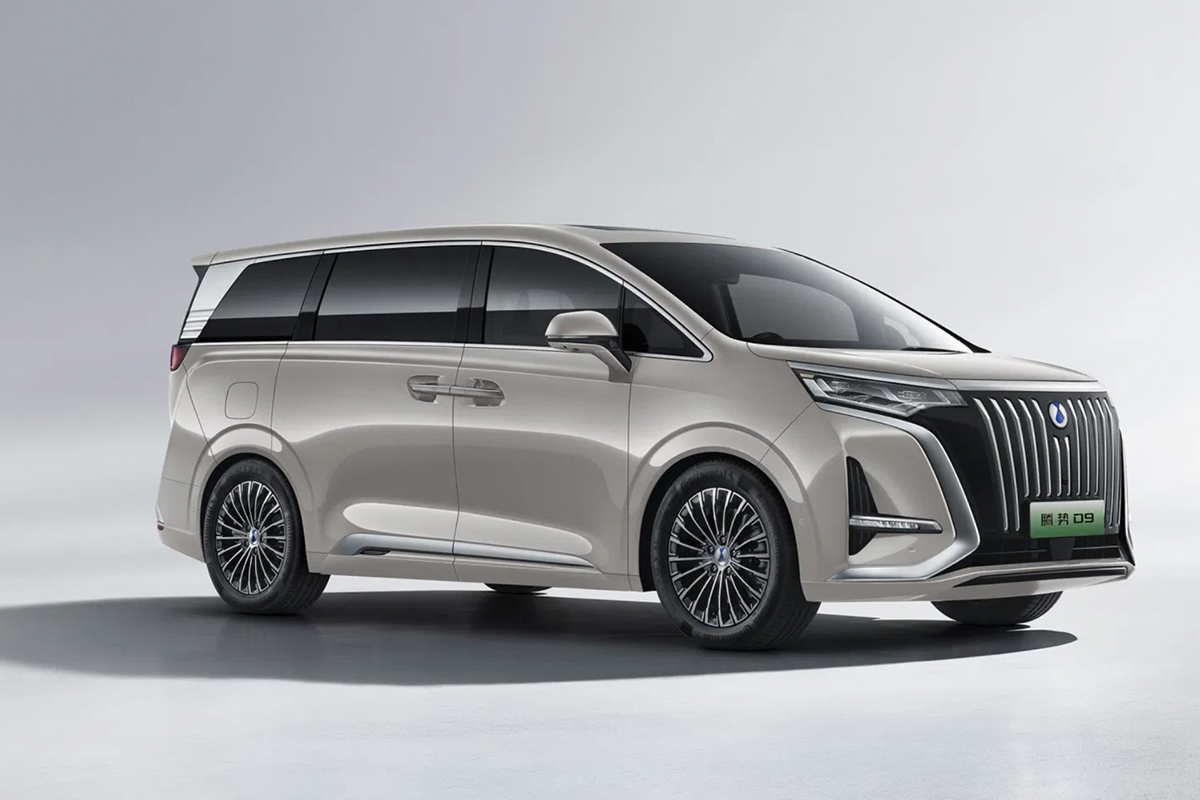 BYD แตกพรีเมียมแบรนด์ ส่งเอ็มพีวีหรู DENZA ท้ารบรถตู้ผู้บริหาร