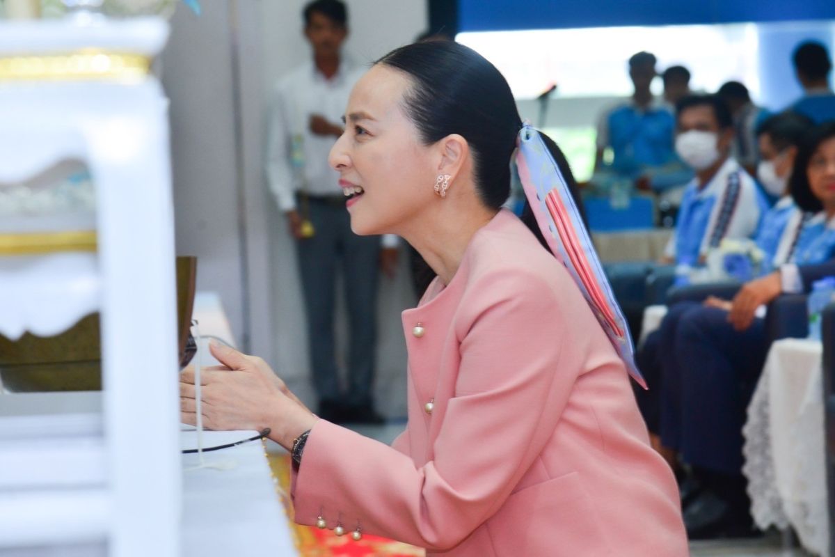 มาดามแป้ง-ยุพา ล่ำซำ ทำบุญครบรอบ 92 ปี “เมืองไทยประกันภัย”