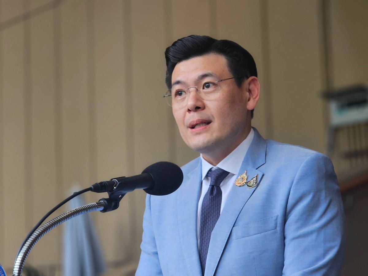จักรพงษ์ จัดงบฯกลางแจกเงิน 10,000 บาท ใช้ดิจิทัลวอลเลต 4.3 หมื่นล้าน