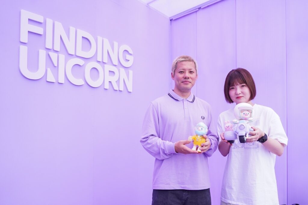 FINDING UNICORN