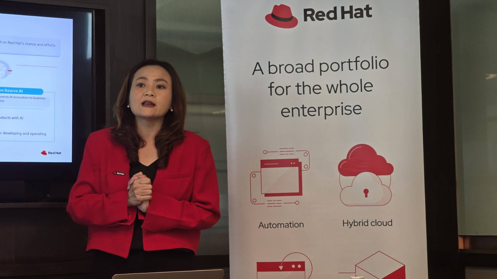 Red Hat เปิดให้ใช้ Open Source GenAI ผ่าน Linux AI