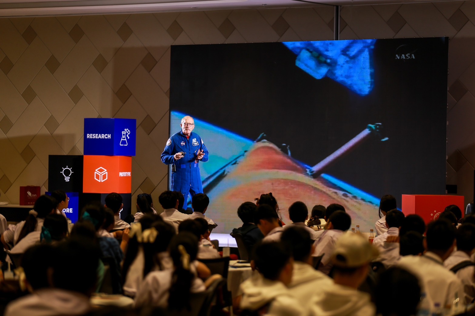 ศูนย์ฯสิริกิติ์ สานฝันเด็กไทย ดึงนักบิน NASA จุดประกายอนาคตเทคโนโลยีอวกาศ