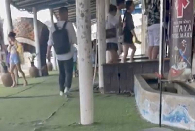 รวบไกด์เถื่อนชาวจีน ลอบทำทัวร์ผีกลางเมืองพัทยา