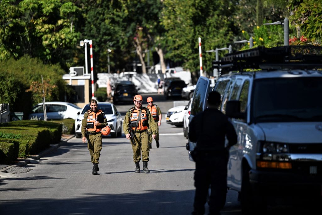 โดรนทะลวงผ่านด่าน IDF มุ่งโจมตีบ้านเนทันยาฮู ตำรวจได้ยินเสียงระเบิด