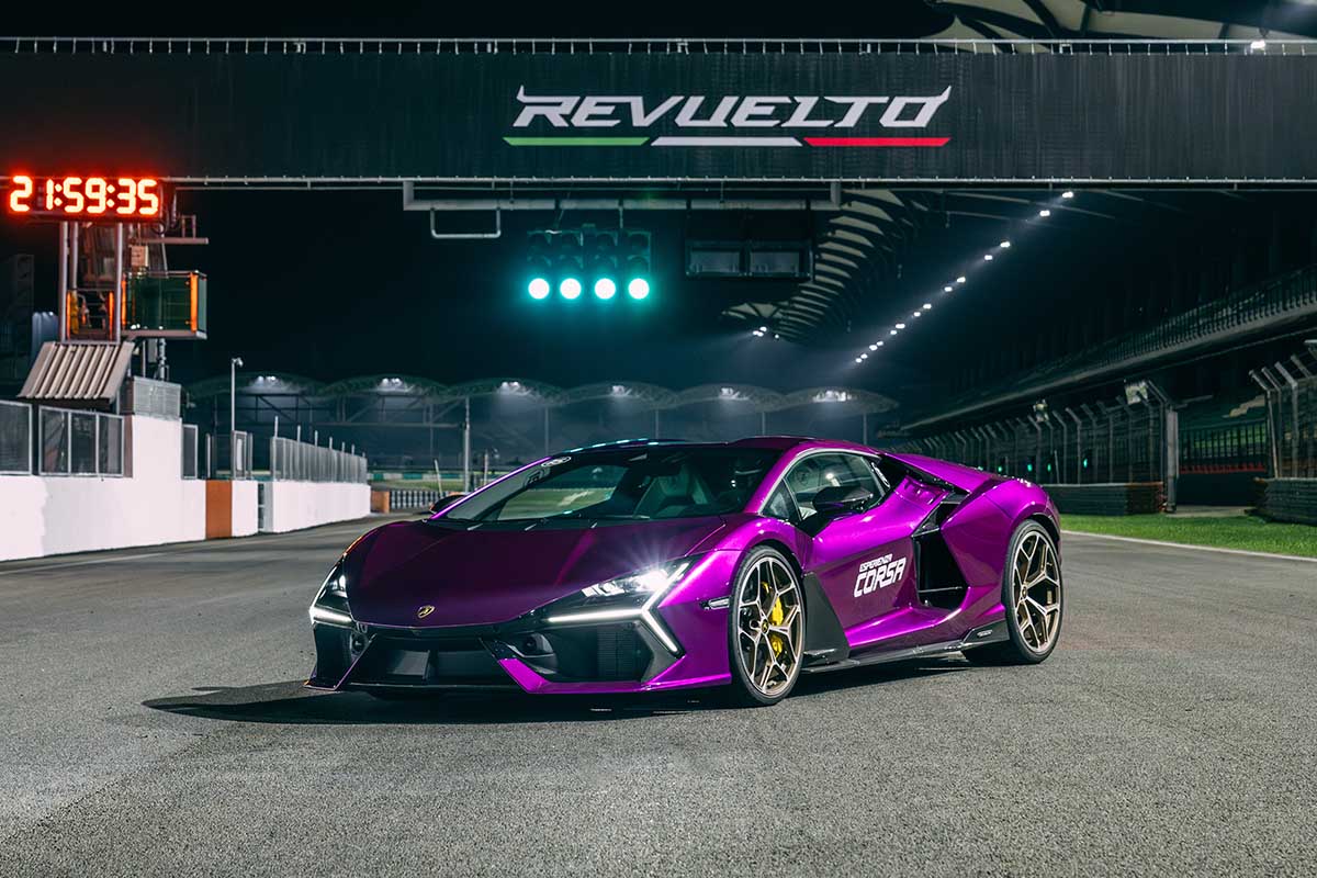 Lamborghini Revuelto V12 ปลั๊ก-อิน ไฮบริด