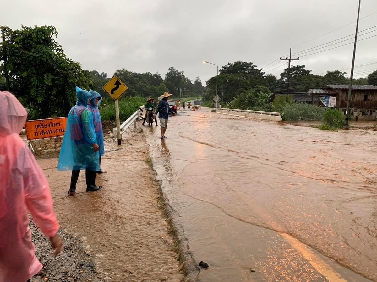 ด่วน เตือน 3 อำเภอ จ.เชียงราย ฝนถล่ม เสี่ยงน้ำท่วมฉับพลัน เตรียมอพยพ