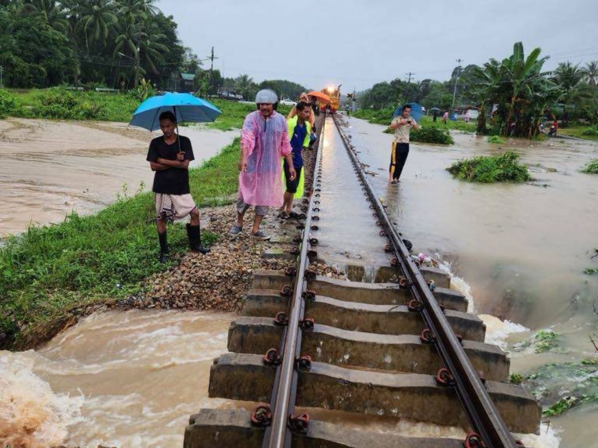 การรถไฟฯ สั่งหยุด 3 เส้นทางรถไฟ เหตุน้ำท่วมภาคใต้ 