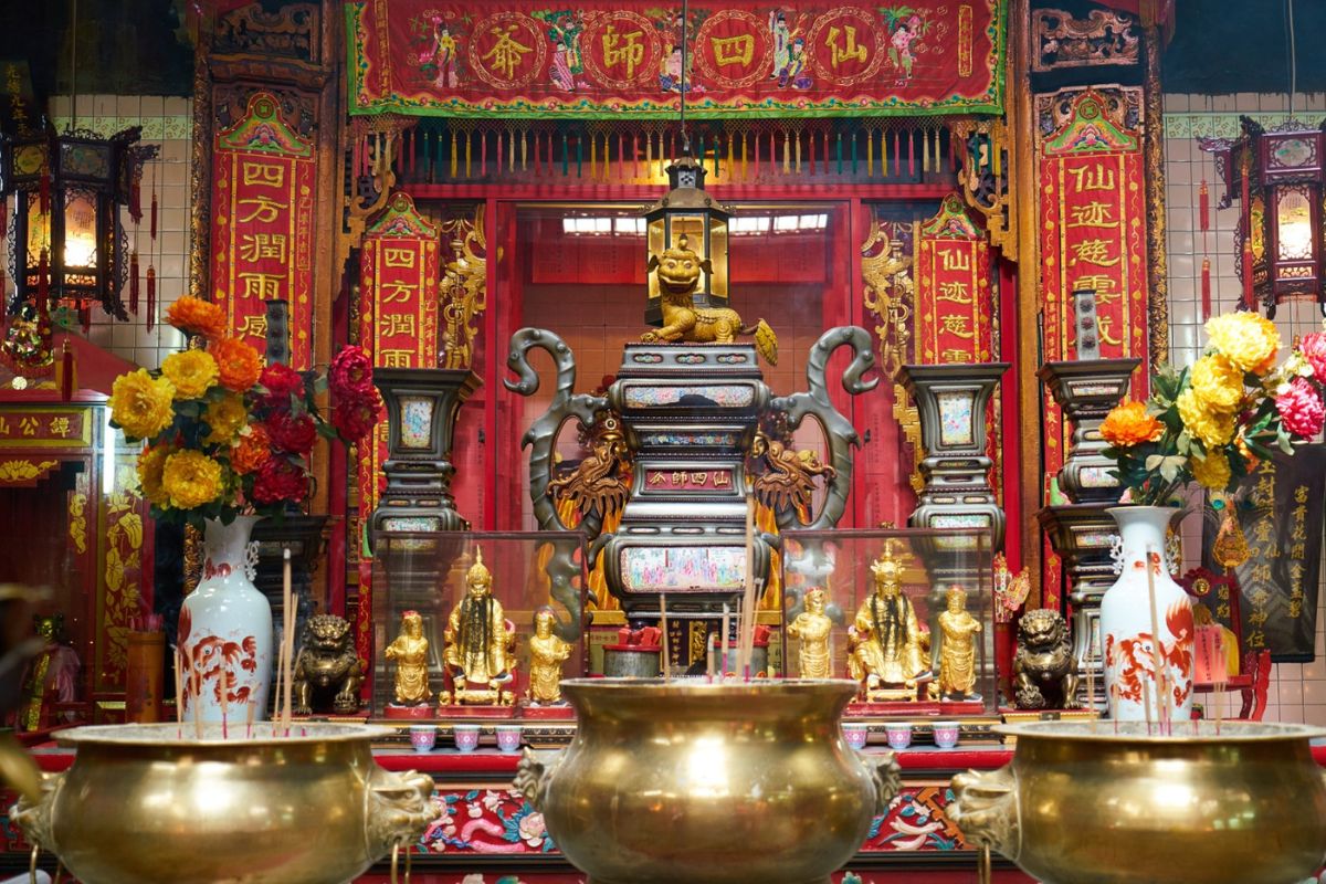 เคล็ดไม่ลับ การจัดพิธีไหว้เสริมสิริมงคล ตรุษจีนปี 2568