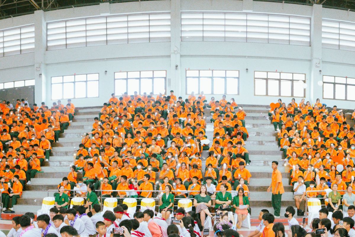 โรงเรียนร้อยเอ็ดวิทยาลัย โพสต์ยินดีนักเรียนสอบติดแพทย์ ม.ขอนแก่น 33 คน