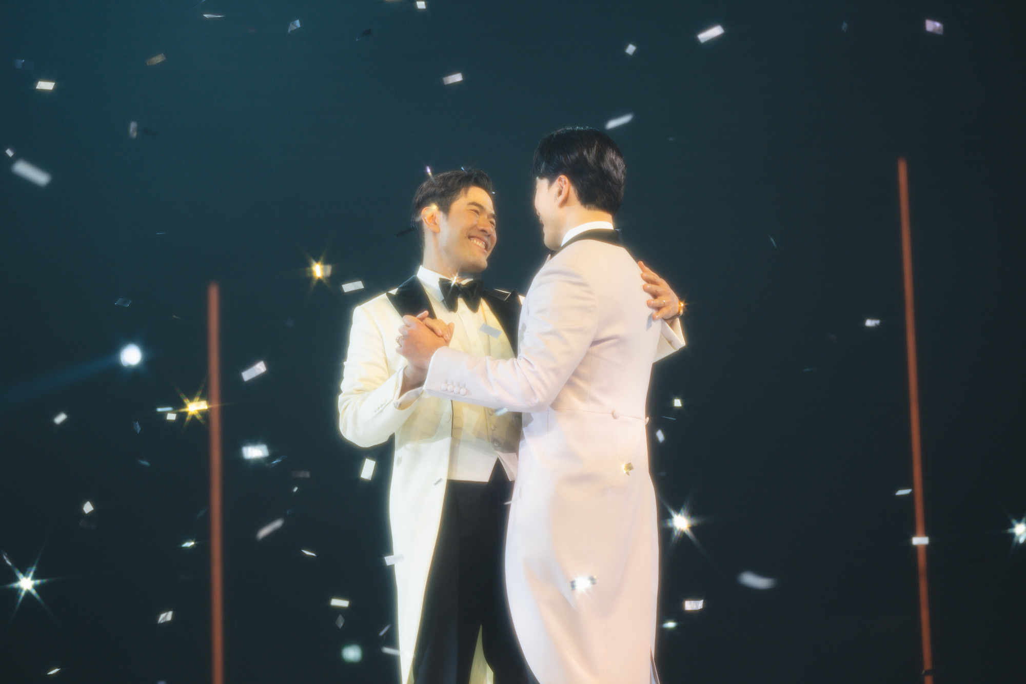 วู้ดดี้-โอ๊ต วิวาห์สุดอลังการ นายกฯ เป็นประธาน คนดังร่วมงานคับคั่ง